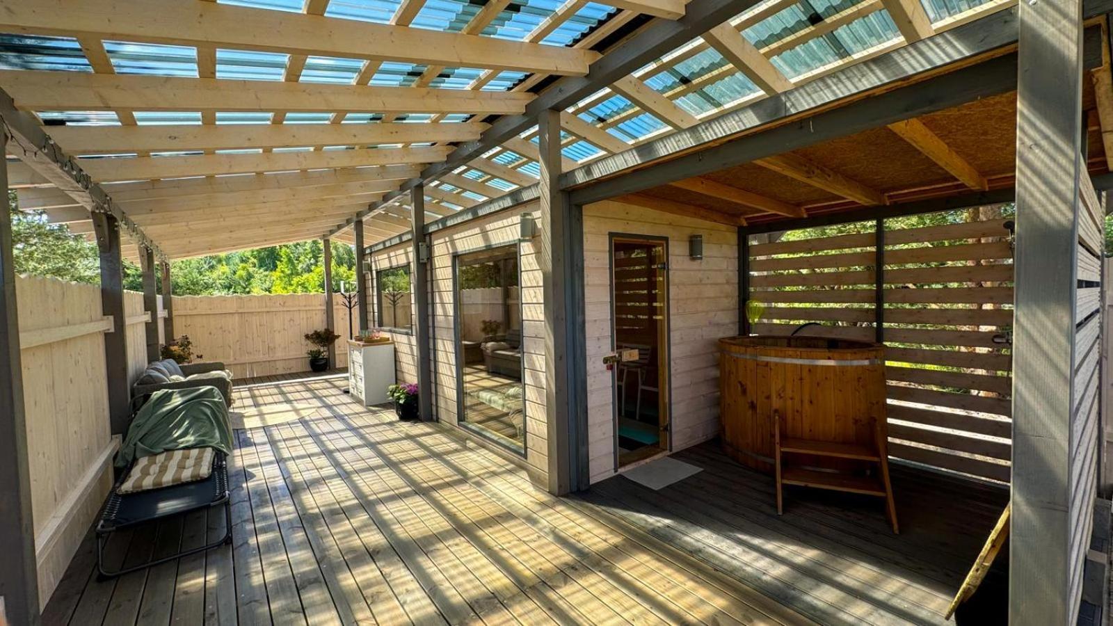 Surf Domki Habenda Z Sauna Ogrodowa Sarbsk ภายนอก รูปภาพ